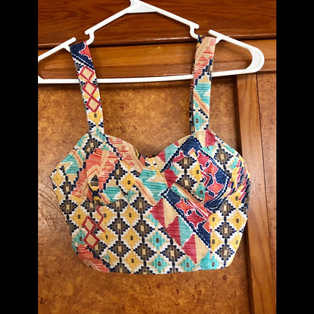 Boutique Printed Crop Top - Sz M